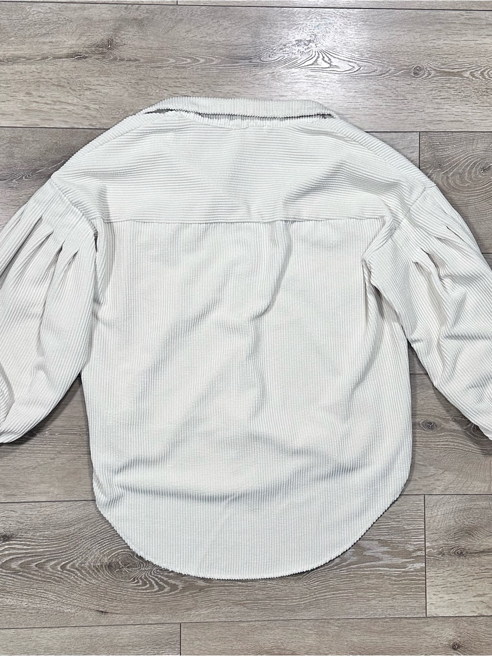She + Sky Bubble Sleeve Button Down Cream Corduroy Shacket - Picture 12 of 13